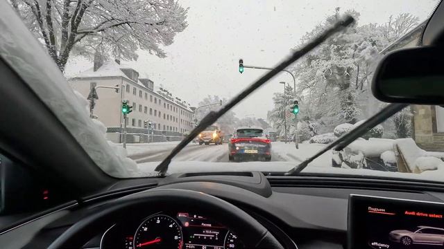 Влог, дожился обзор закупок прямиком из машины, подарки для любимых женщин, шикарный букет от папы