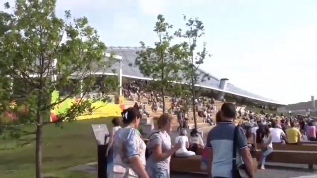 Город Москва 2021 год (парк Зарядье) смотреть онлайн