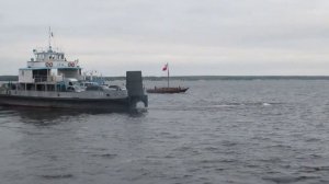 Паром Козьмодемьянск Коротни на Волге отплытие от берега