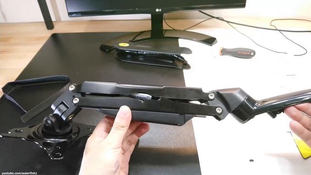 萬向旋轉屏幕支架開箱 Unboxing Gas Strut Monitor Bracket Holder Mount смотреть онлайн