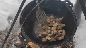 Плов в казане. Узбекский плов в казане. Плов для новичков. Простой рецепт плова