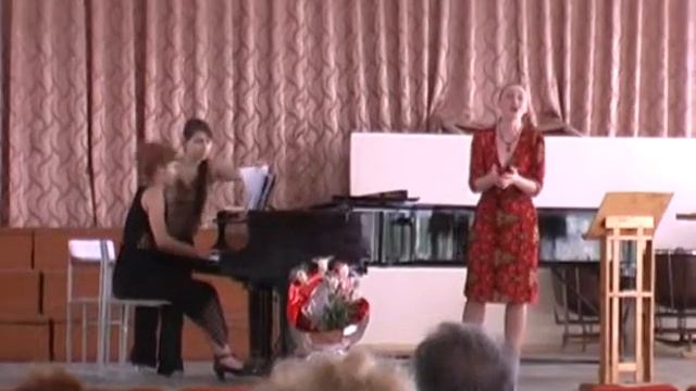 Берг.Соловей.Поёт Лидия Петриченко.wmv