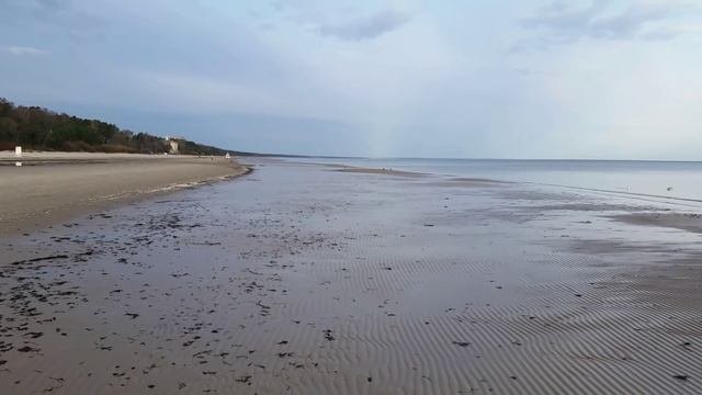 Пляжный коп на юрмальском пляже, первый в сезоне.Minelab Safari.Коп 2016.