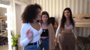 НЕ ПУСТИЛИ Лизу на Тусовку😂Лиза МАЛЕНЬКАЯ👺ПРАНК над Liza Nice in ULove Home