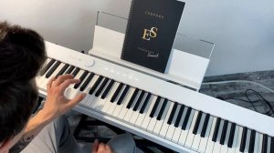 КАК ИГРАТЬ РАСПЕВКИ 🎙