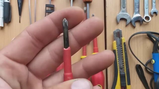 ОСНОВНОЙ ИНСТРУМЕНТ ЭЛЕКТРО СЛЕСАРЯ
