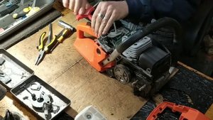 Не фиксируется воздушная заслонка на бензопиле ТехАс
