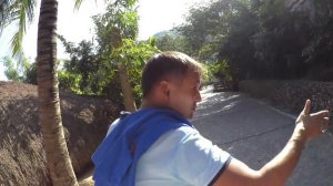 Фольклорная деревня народностей Ли и Мяо Хайнань