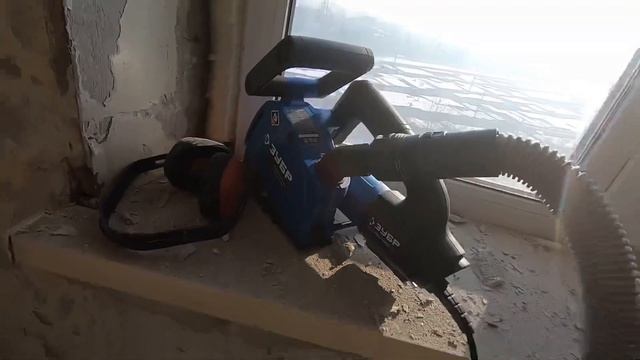 Обзор штробореза Зубр ЗШ-П 30-1400 смотреть онлайн