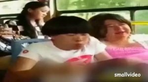 Чуть не вырвало в автобусе