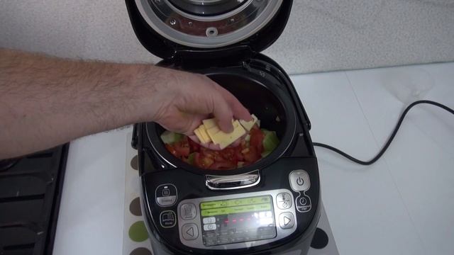 Готовим в мультиварке Tefal RK 812832 запеканку. Собираем продукты по сусекам. смотреть онлайн