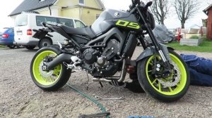 Yamaha MT09 Akrapovic (carbon) - Settings and gear - ep07