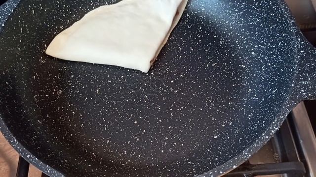 КОГДА ОСТАНЕТЬСЯ НЕМНОГО ФАРША ГОТОВЛЮ ЭТО. ЛУЧШЕ ЧЕМ ПИРОЖКИ И БЕЛЯШИ смотреть онлайн