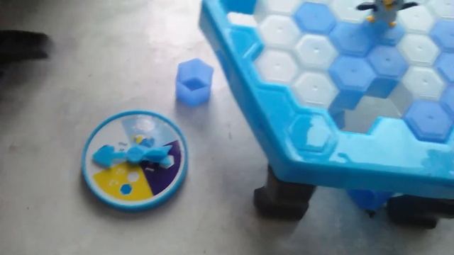 Обзор настольной игры пингвин в ледяной ловушке смотреть онлайн