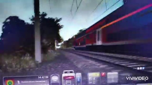 Двухетажный электропоезд движется со скоростью 159 км/ч смотреть онлайн