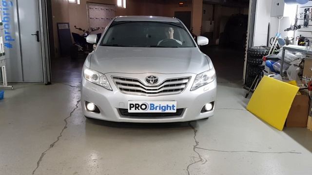ДХО в габаритные огни и ПТФ в Toyota Camry 45. Probright Alpha, Sirius