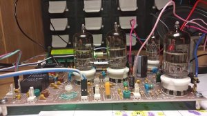 4-х ламповый приемник Сергея Беленецкого - RX204080EMF TUBE первое включение с синтезатором