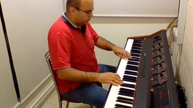 Chi Mai (Le Professionnel) - Ennio Morricone (piano) смотреть онлайн