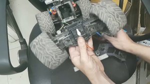 Переделка старой Р.У машинки с 27Mhz,на новую 2.4 Ghz  аппаратуру