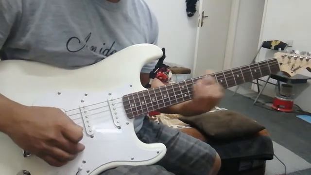 sound check. Fender Strat SQ смотреть онлайн