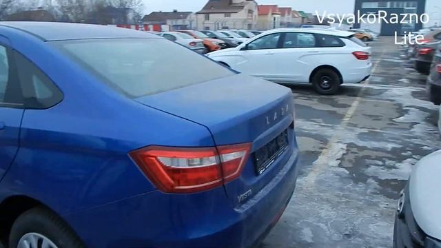 LADA Vesta цвет Ярко-синий "Дайвинг" (476) смотреть онлайн