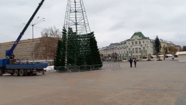 16.11.2023 г Центральная площадь Ленина город Орел/ Город готовится к Новому году/   Главная елка смотреть онлайн