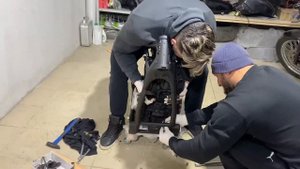 Bobber papillon/ Как собрать боббер мечты своими руками#3 Установка двигателя!