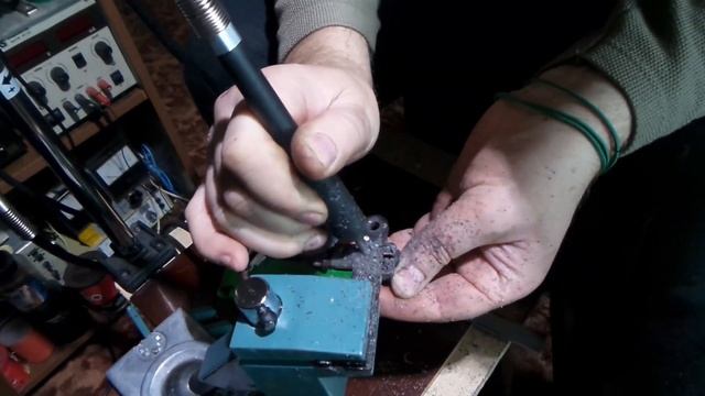 Датчик положения коленчатого вала Mitsubishi Lancer IX меняем на датчик Холла от ВАЗ 2108. смотреть онлайн