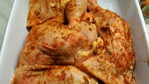 КУРОЧКА и золотая КОРОЧКА)! Сочнейшее мясо! Курица гриль в духовке экспресс рецепт!
