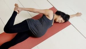 Часть 1. Гимнастика для Беременных | Врач Акушер Гинеколог Ведёт Занятия По беременности и Родам