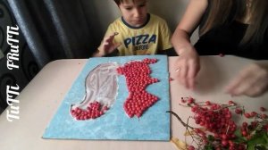 ОСЕННЯЯ ПОДЕЛКА В САДИК. БЕЛОЧКА ИЗ РЯБИНЫ.