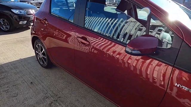 TOYOTA YARIS VA18 SWZ Walkaround & Drive смотреть онлайн