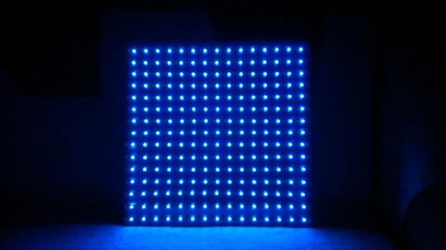 Экран из адресной светодиодной ленты. 2D эффекты смотреть онлайн