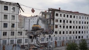 [08-08-2018] Снос дома на улице Талнахской 59 (г.Норильск) часть 1