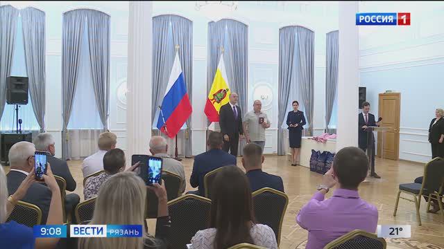 Ко Дню строителя в Рязани наградили лучших работников отрасли
