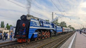Ретро-поезд «Таганрог - Ростов» во главе с паровозом П36-0218. Станция Таганрог-Пасс. 09.05.2024 г.