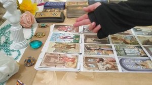 ЧТО ОН ХОЧЕТ ОТ МЕНЯ? КАК БУДЕТ ДВИГАТЬСЯ?