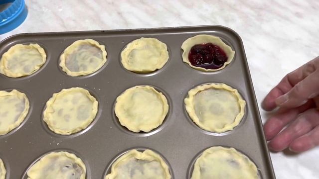 ОДНО ТЕСТО - ВАРИАЦИЙ МИЛЛИОН , ТОЛЬКО ВСЁ ОГРАНИЧИВАЕТСЯ ФАНТАЗИЕЙ смотреть онлайн