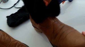 Декор старых ботинок мехом! Роскошные обновленные ботинки к осени!