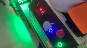 iPhone 11 pro переклейка стекла с тачем