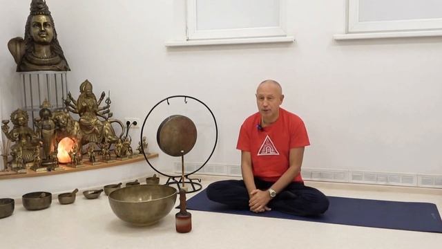 ШИВАДЖИ ГУРУ О ТОМ ЧТО ТАКОЕ ВАКРАСАНА - КОМПЛЕКС ДЛЯ КОРРЕКЦИИ ТЕЛА СОЗНАНИЯ И КАРМЫ