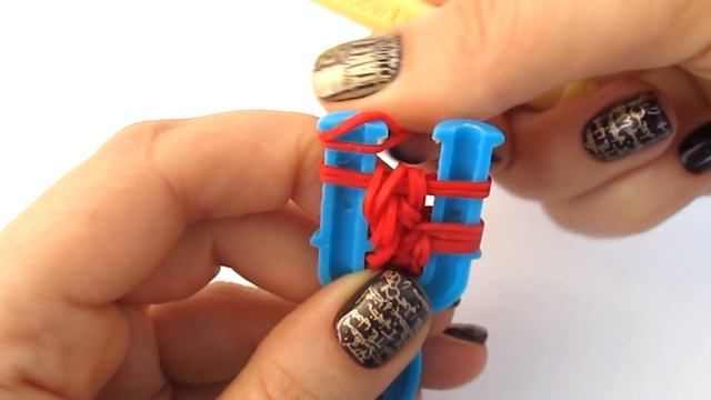СЕРДЦЕ из резинок на рогатке без станка | Heart Pencil Topper Rainbow Loom Charm