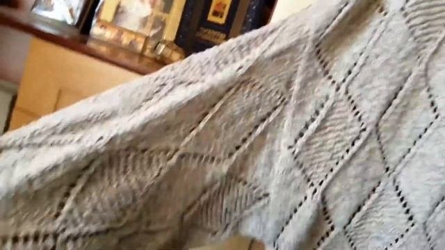 Летний свитер оверсайз спицами. Готовый процесс. Красивый узор.