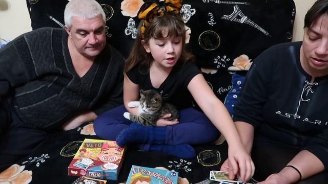 VLOG / У НАС ПРОИЗОШЛИ ПЕРЕМЕНЫ / КОГДА ПОКУПАЕМ ЁЛКУ / ПОЯВИЛАСЬ ПРОБЛЕМА - ПОЛУЧИЛА НОГОЙ В ГОЛОВ смотреть онлайн