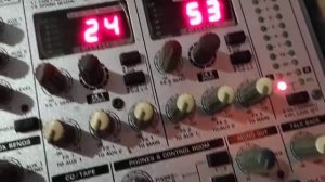 mixer behringer SL2442 FX pro