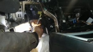 BMW 120, series 1 e87, замена радиатора печки.