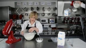 Крем Шантильи – Мария Селянина - Кондитерский курс - PastryCampus.RU