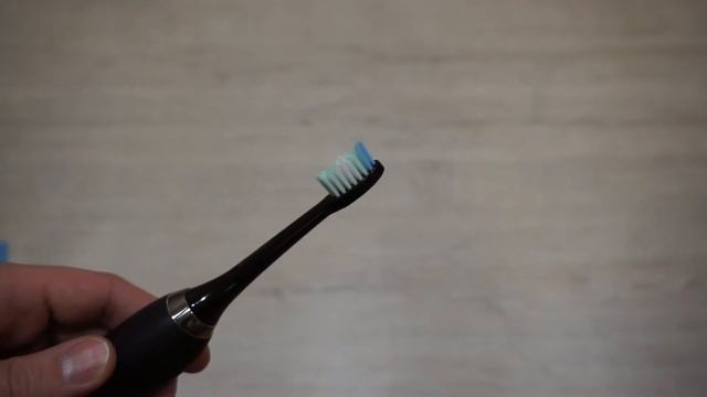 Обзор электрической зубной щетки Alfawise S100 и пара слов о Philips и Oral-B смотреть онлайн