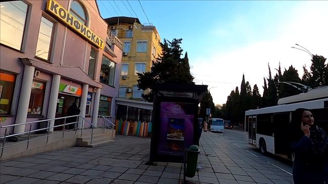 Прогулка по городу. Базар. Цены / Ялта LIVE Крым смотреть онлайн