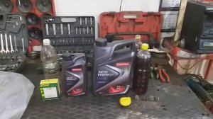 Рено Меган 3  замена масла + промывка часть1